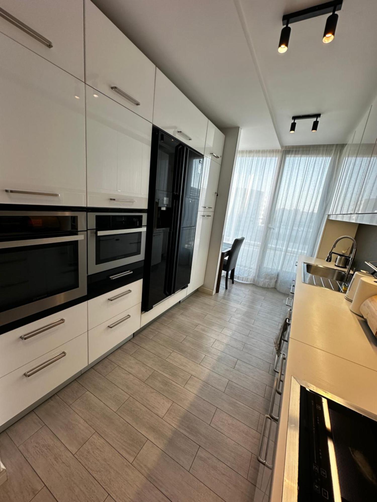 Secretface Penthouse Grojecka 120m2 Z Tarasem 40m2