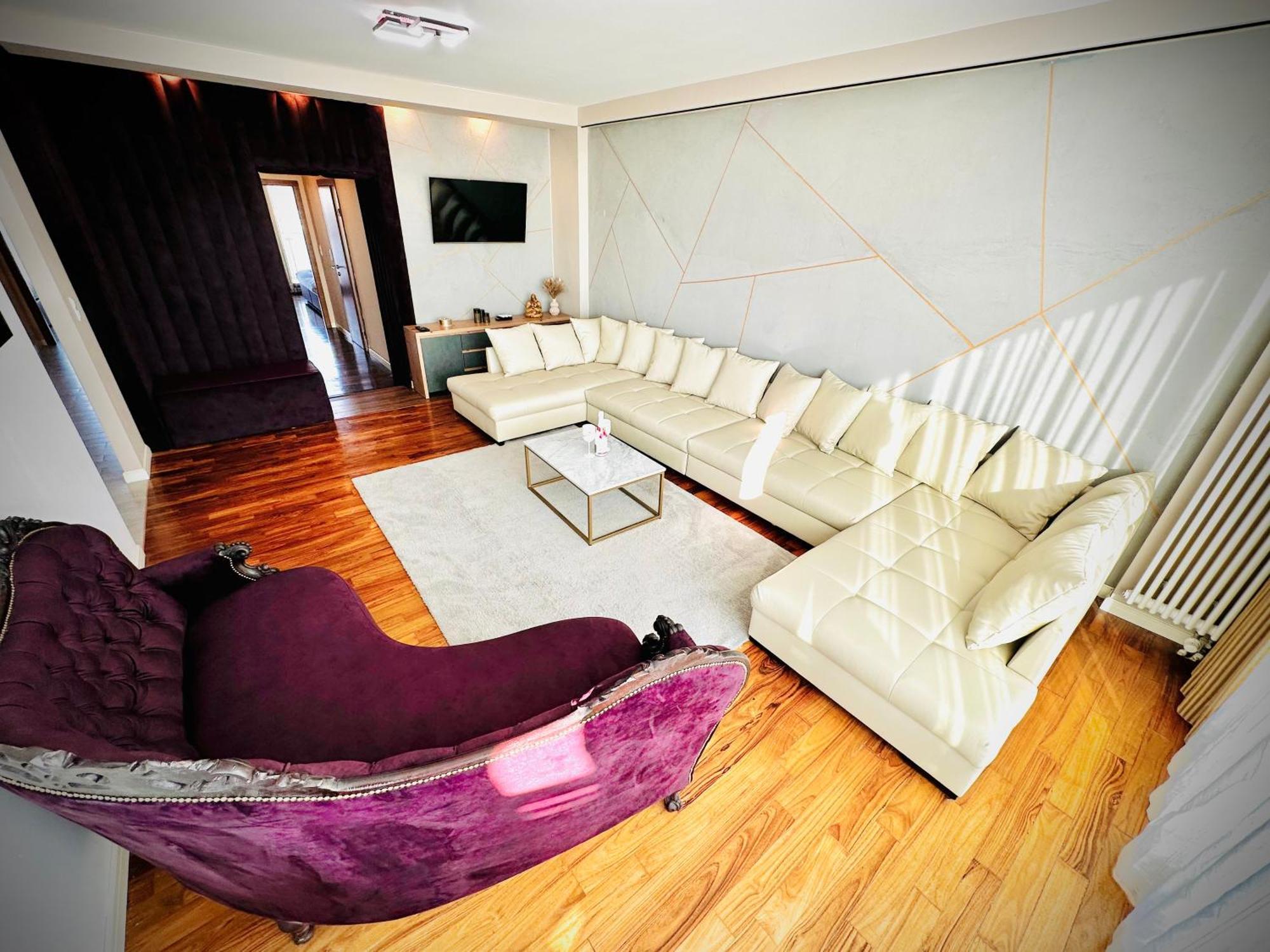 Secretface Penthouse Grojecka 120m2 Z Tarasem 40m2 Lägenhet Warszawa