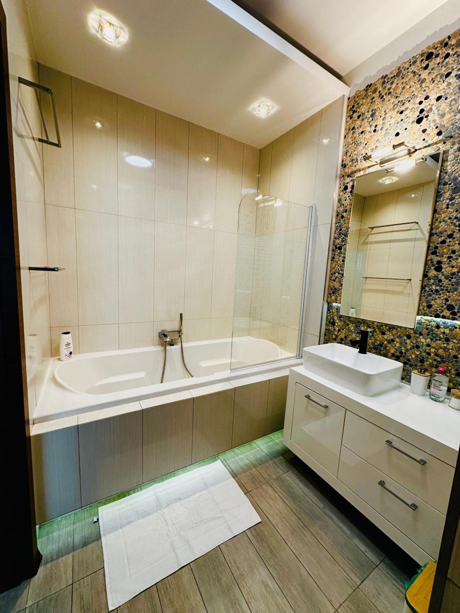 Lägenhet Secretface Penthouse Grojecka 120m2 Z Tarasem 40m2 Warszawa
