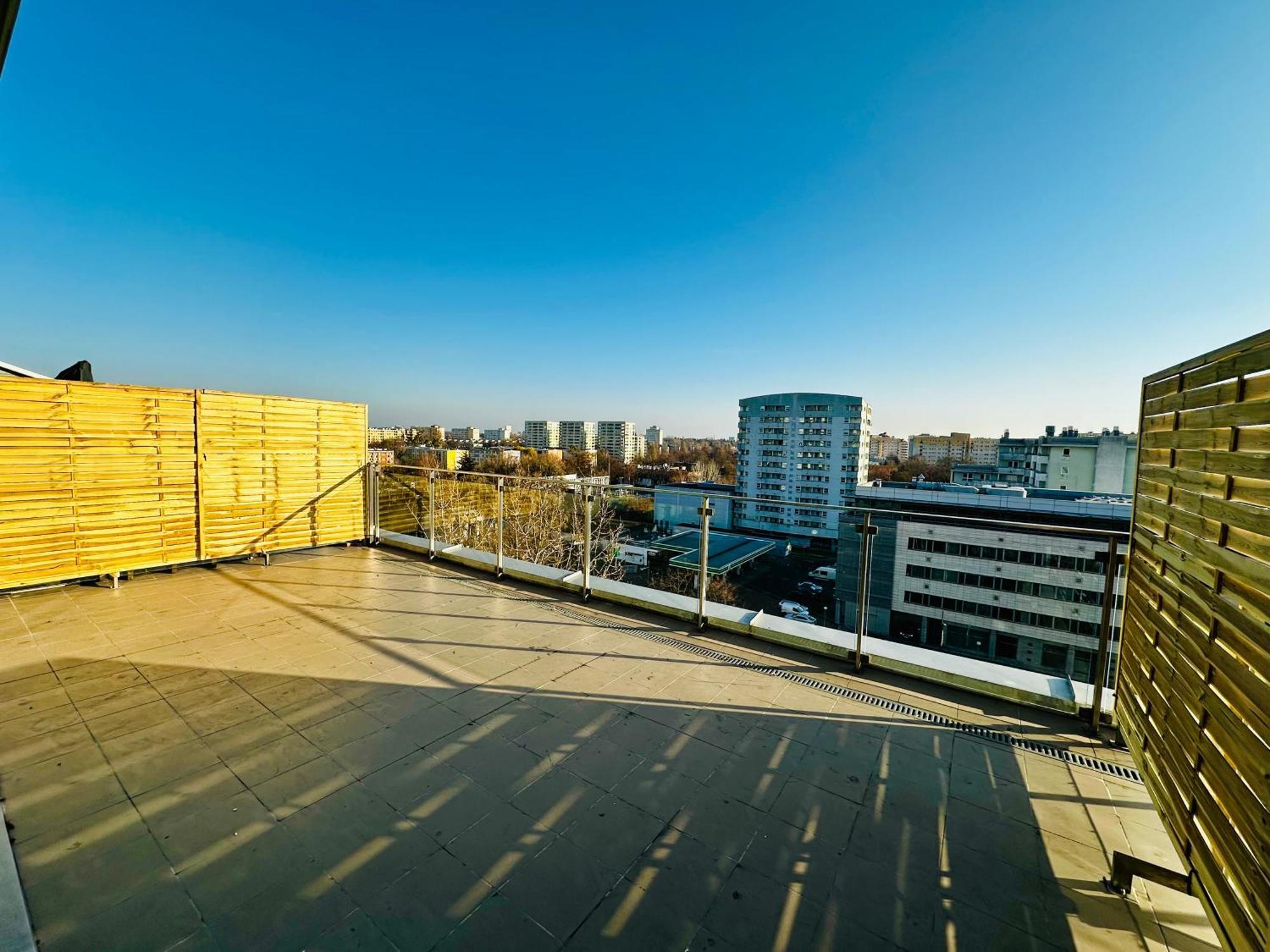 Secretface Penthouse Grojecka 120m2 Z Tarasem 40m2 Lägenhet *